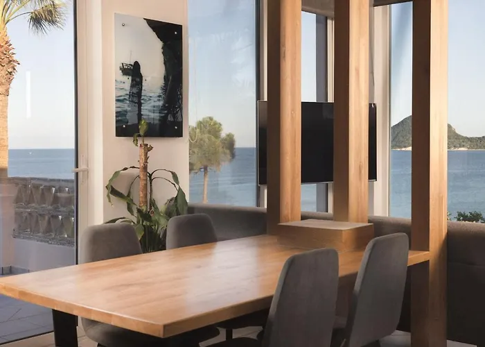 Feriehus Exotic Master-house In A Unique Location! *