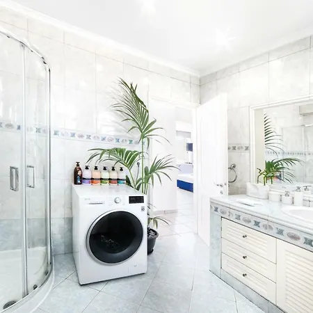 Exotic Master-house In A Unique Location! Σπίτι διακοπών